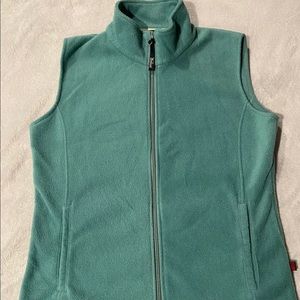 Women’s Green Woolrich Fleece Vest Size Medium